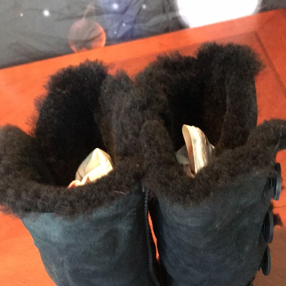 Ugg black winter boots size 6 - Picture 8 of 16